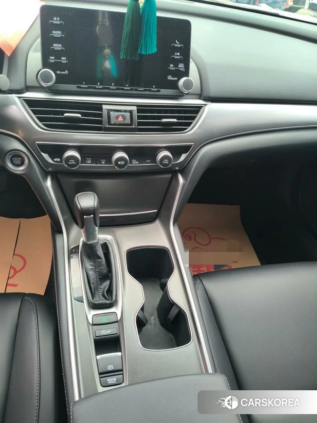 Honda Accord id 4348745 из Китая 8