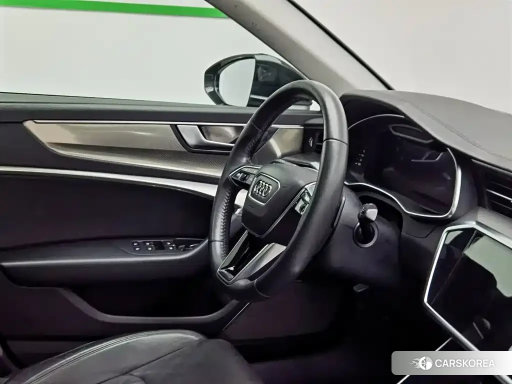Audi A6L id 4622609 из Китая 18
