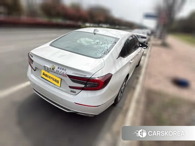 Honda Accord 2022 Белый из Китая, фото 4