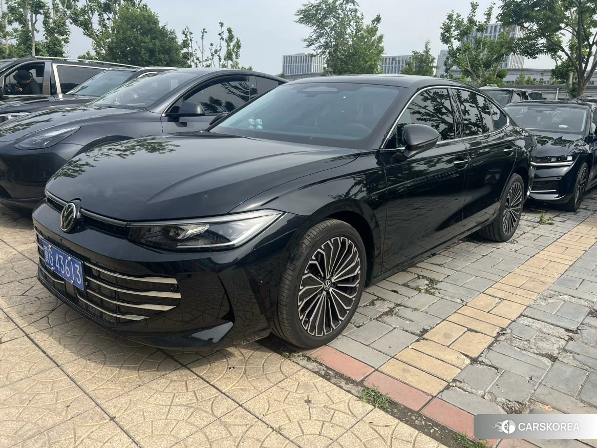 Volkswagen Passat 2024 Черный из Китая, фото 6