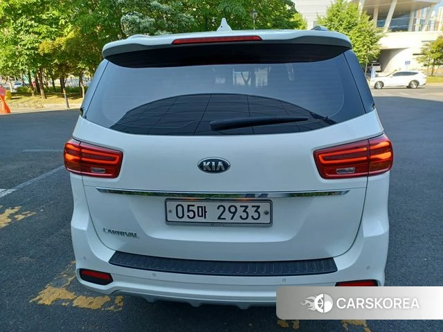 Kia The New Carnival id 4286124 из Кореи 10