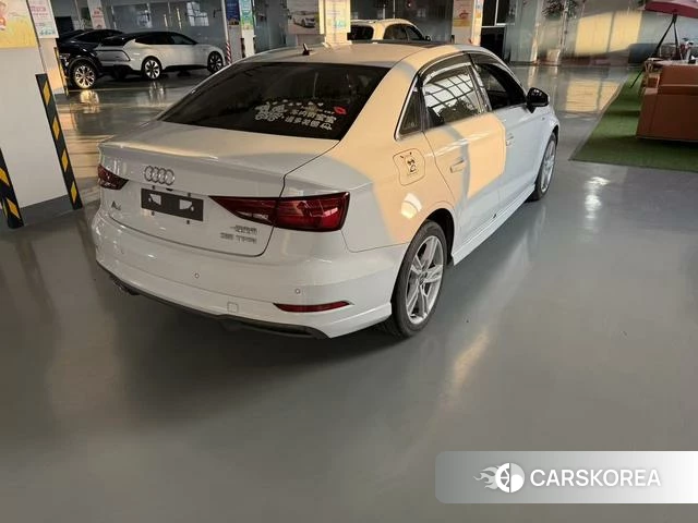 Audi A3 2021 Белый из Китая, фото 4
