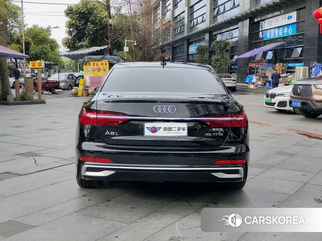 Audi A6L id 4276917 из Китая 7