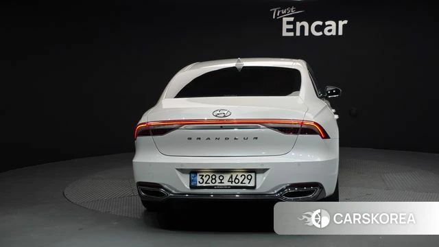 Hyundai The New Grandeur IG Hybrid id 4284069 из Кореи 26