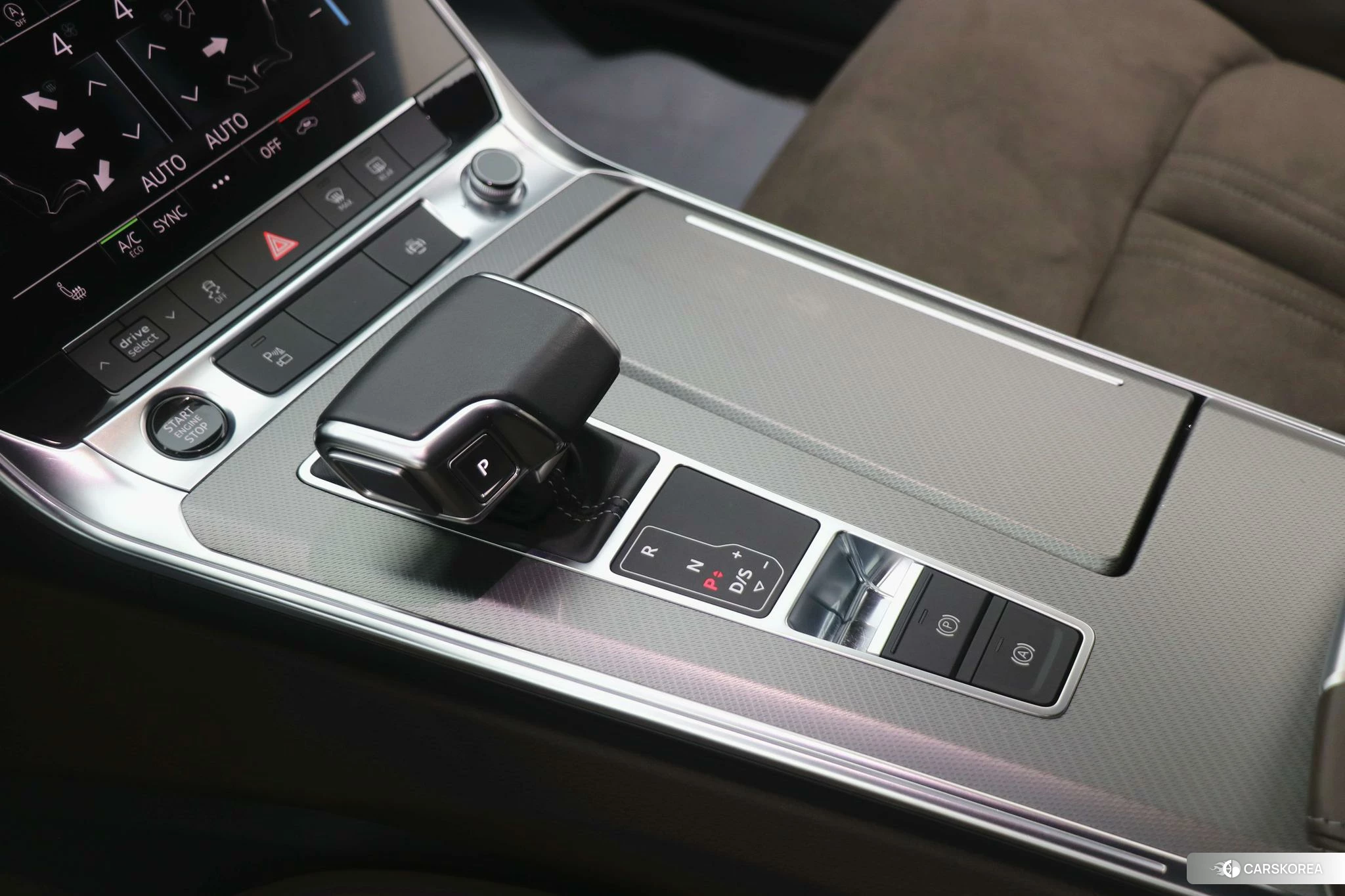 Audi A7L id 4479323 из Китая 27
