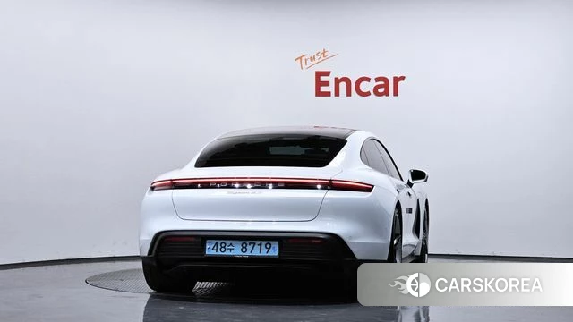 Porsche Taycan id 3860561 из Кореи 14