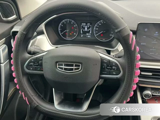 Geely Automobile Binyue 2025 Белый из Китая, фото 4