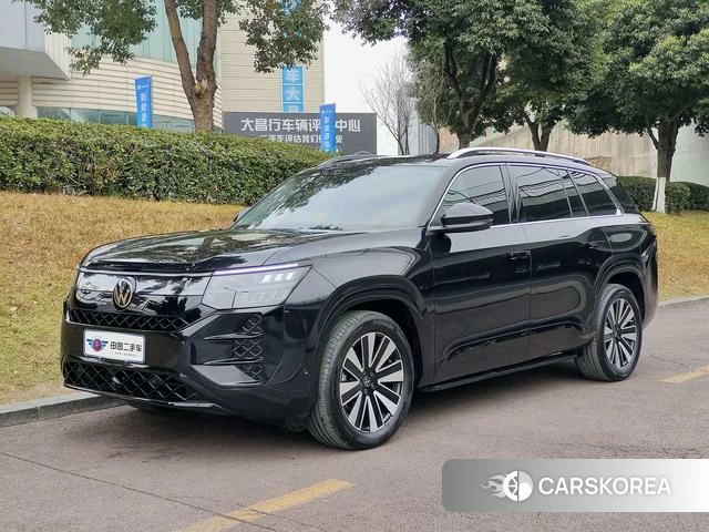 Volkswagen Tourang 2025 Черный из Китая, фото 6