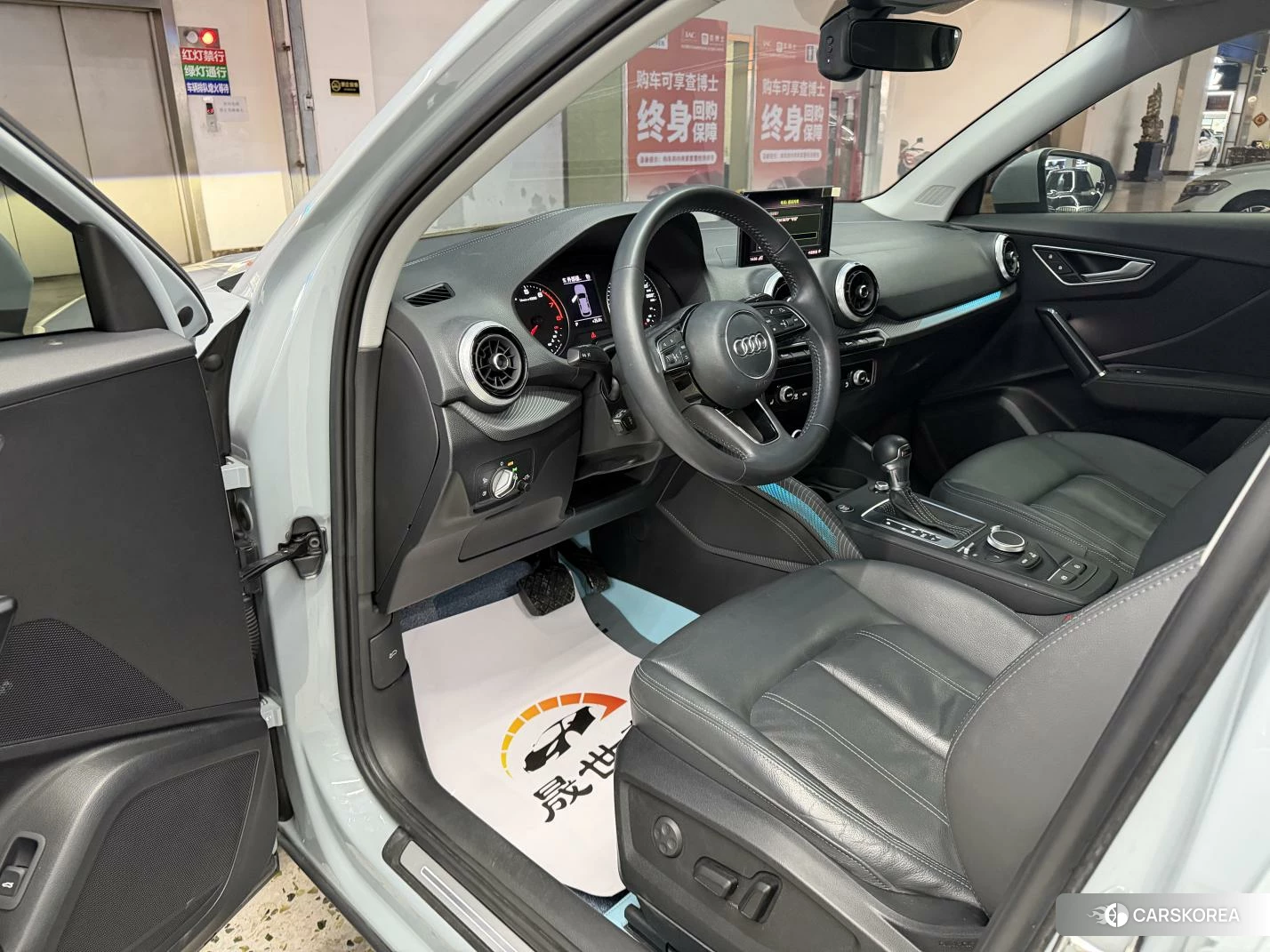Audi Q2L id 4455228 из Китая 18