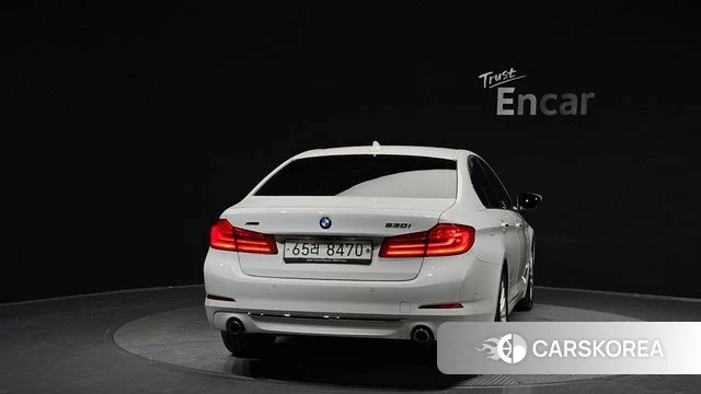 BMW 5 Series (G30) id 3801469 из Кореи 14