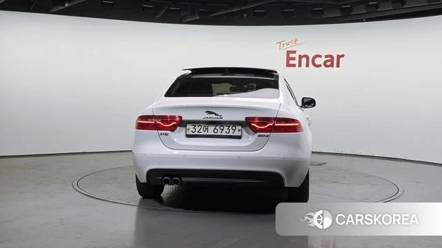 Jaguar XE id 3894050 из Кореи 14