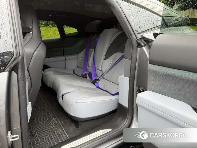 Gao He HiPhi Z 2023 Серебристо-серый из Китая, фото 6