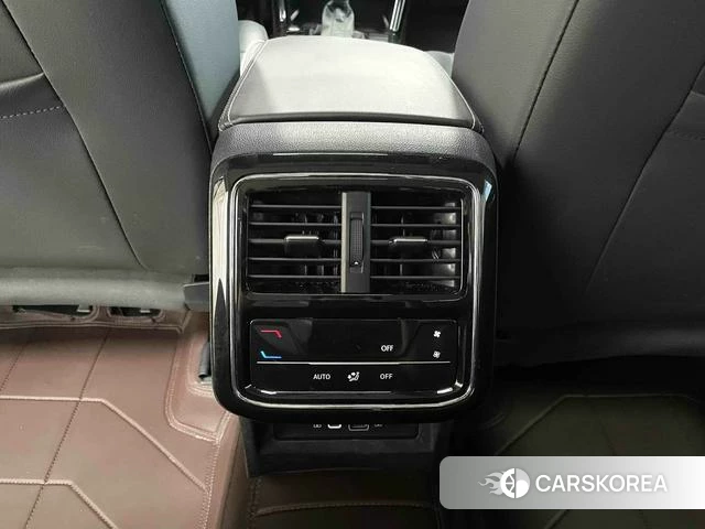 Volkswagen Passat id 4299447 из Китая 14