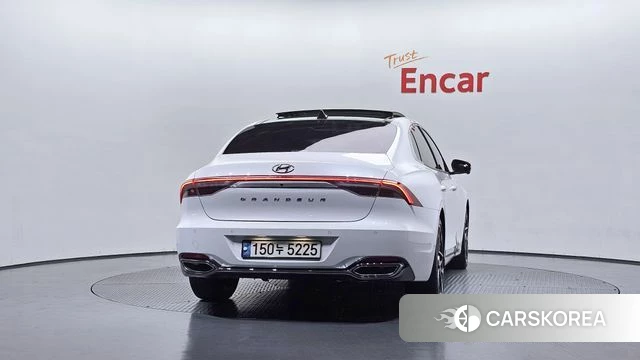 Hyundai The New Grandeur IG id 4330820 из Кореи 29