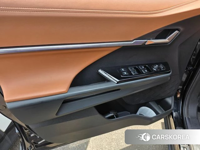 Ssangyong Torres 2023 Черный из Кореи, фото 5