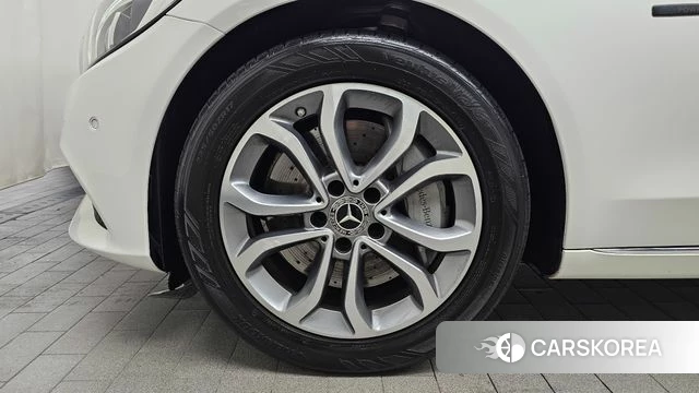 Mercedes-Benz C-Class W205 id 4642847 из Кореи 24