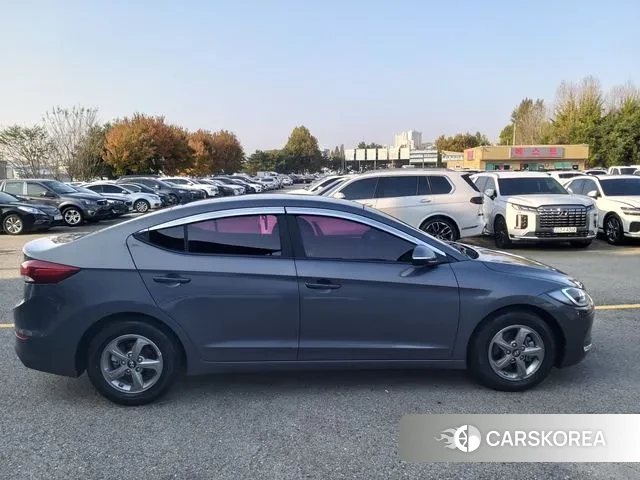 Hyundai Avante AD id 3339494 из Кореи 14