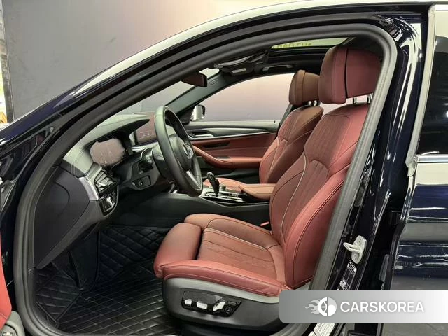 BMW 5 series PHEV 2022 Черный из Китая, фото 4