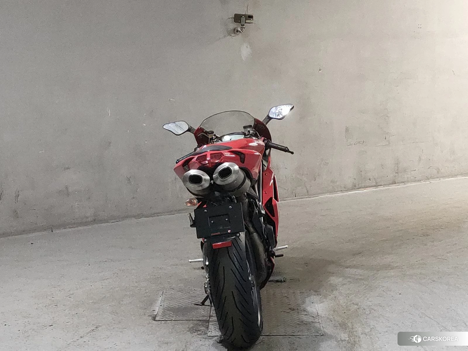 Проданный Ducati 1198 2011 из Японии, фото 2