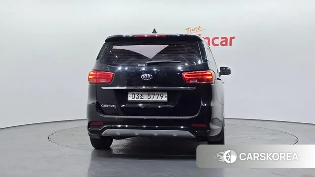 Kia The New Carnival id 3723724 из Кореи 14