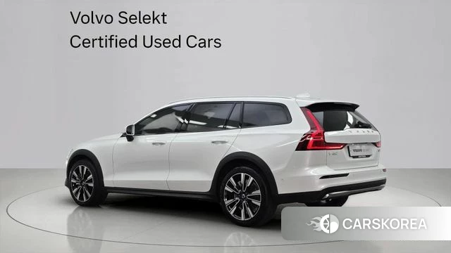 Volvo V60 Cross-Country 2nd Generation id 4016810 из Кореи 14