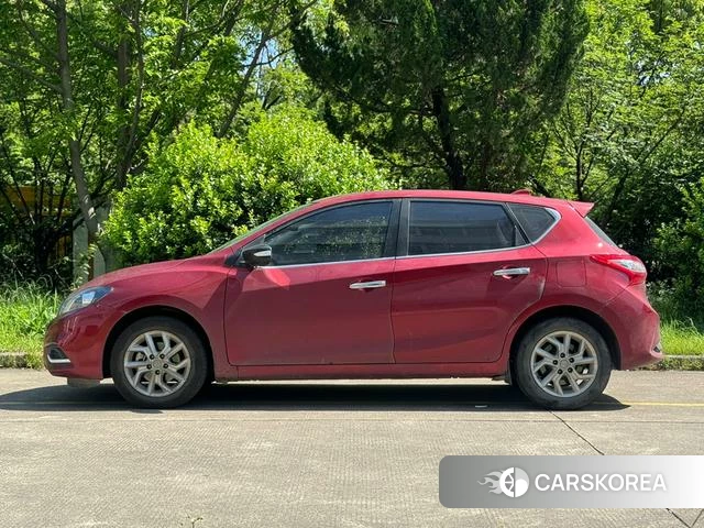 Nissan TIIDA id 4278563 из Китая 11