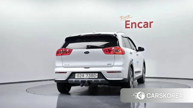 Kia Niro id 3845972 из Кореи 15