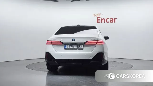 BMW 5 Series (G60) id 3605510 из Кореи 14