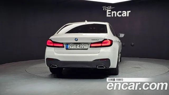 BMW 5 Series (G30) id 2824399 из Кореи 14