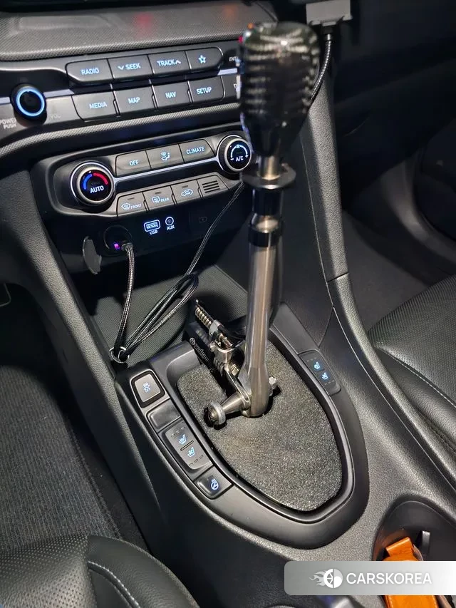 Hyundai Veloster (JS) 2018 Черный из Кореи, фото 4