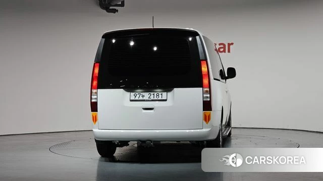 Hyundai Staria id 4244799 из Кореи 14