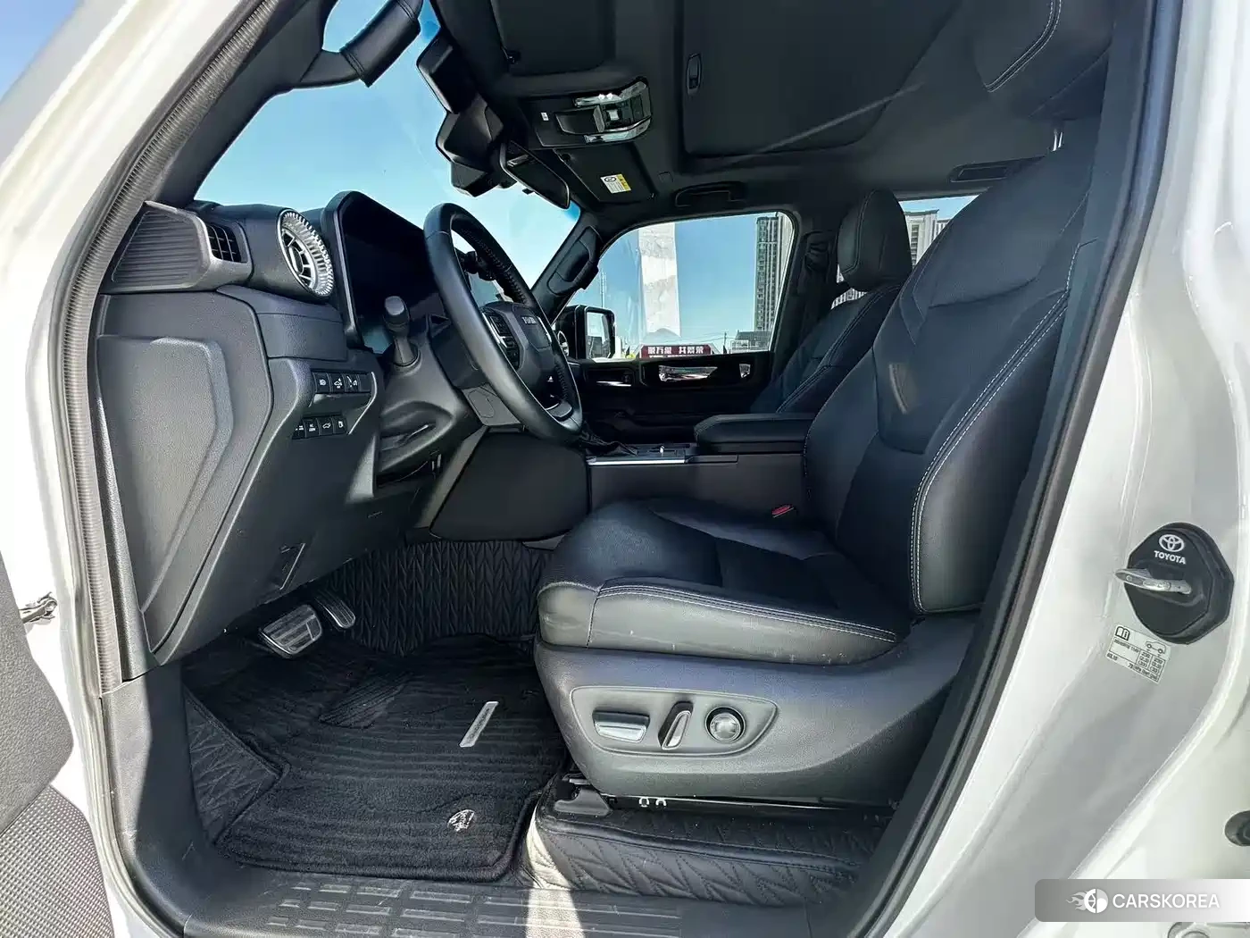 Toyota Prado 2025 Белый из Китая, фото 4