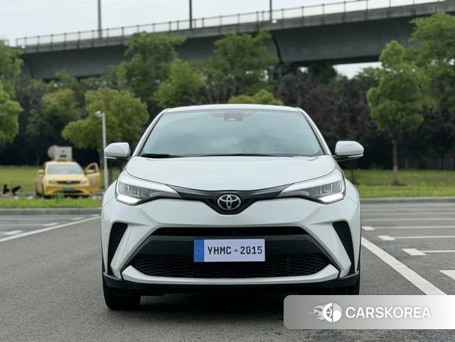 Toyota C-HR id 4348824 из Китая 16