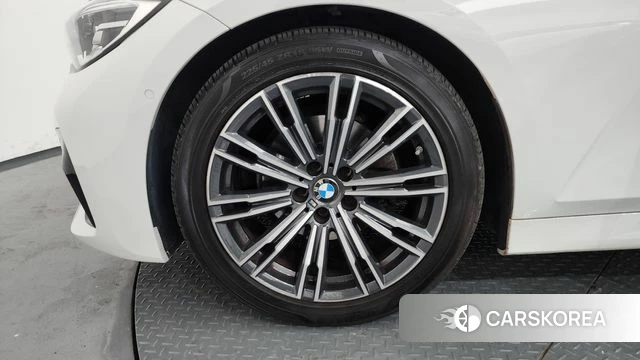 BMW 3 Series (G20) id 4586068 из Кореи 29