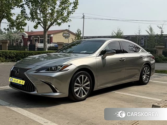 Lexus ES 2021 Серебристо-серый из Китая, фото 4