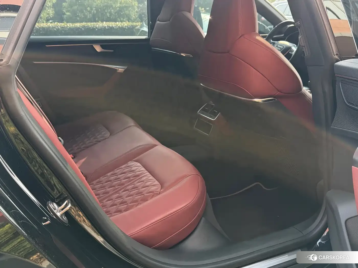 Audi A7L id 4539470 из Китая 11