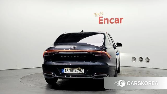 Hyundai The New Grandeur IG Hybrid id 3954594 из Кореи 14