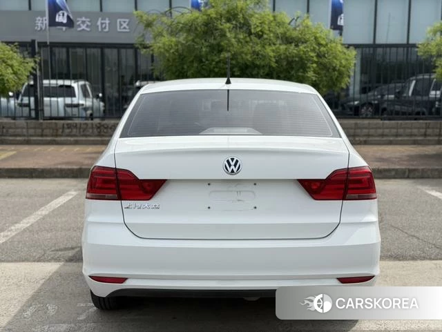 Volkswagen Santana 2022 Белый из Китая, фото 4