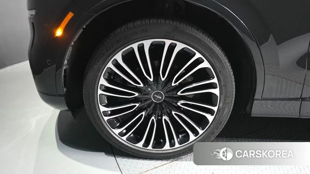Lincoln Aviator 2nd generation id 4310030 из Кореи 30