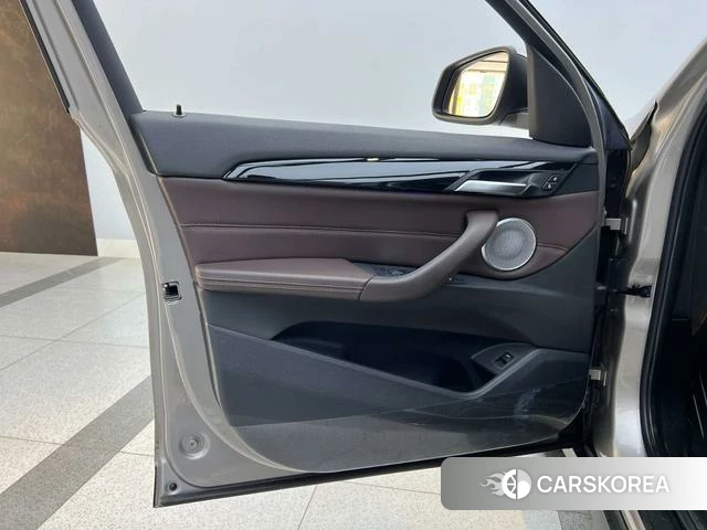 BMW X1 id 4333692 из Китая 14