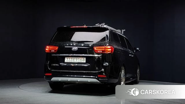 Kia The New Carnival id 4568308 из Кореи 25