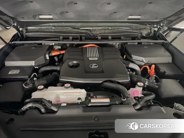 Lexus LX 4th Generation 2025 Серебристо-серый из Кореи, фото 4