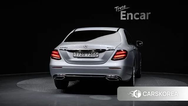 Mercedes-Benz E-Class W213 id 3788905 из Кореи 14