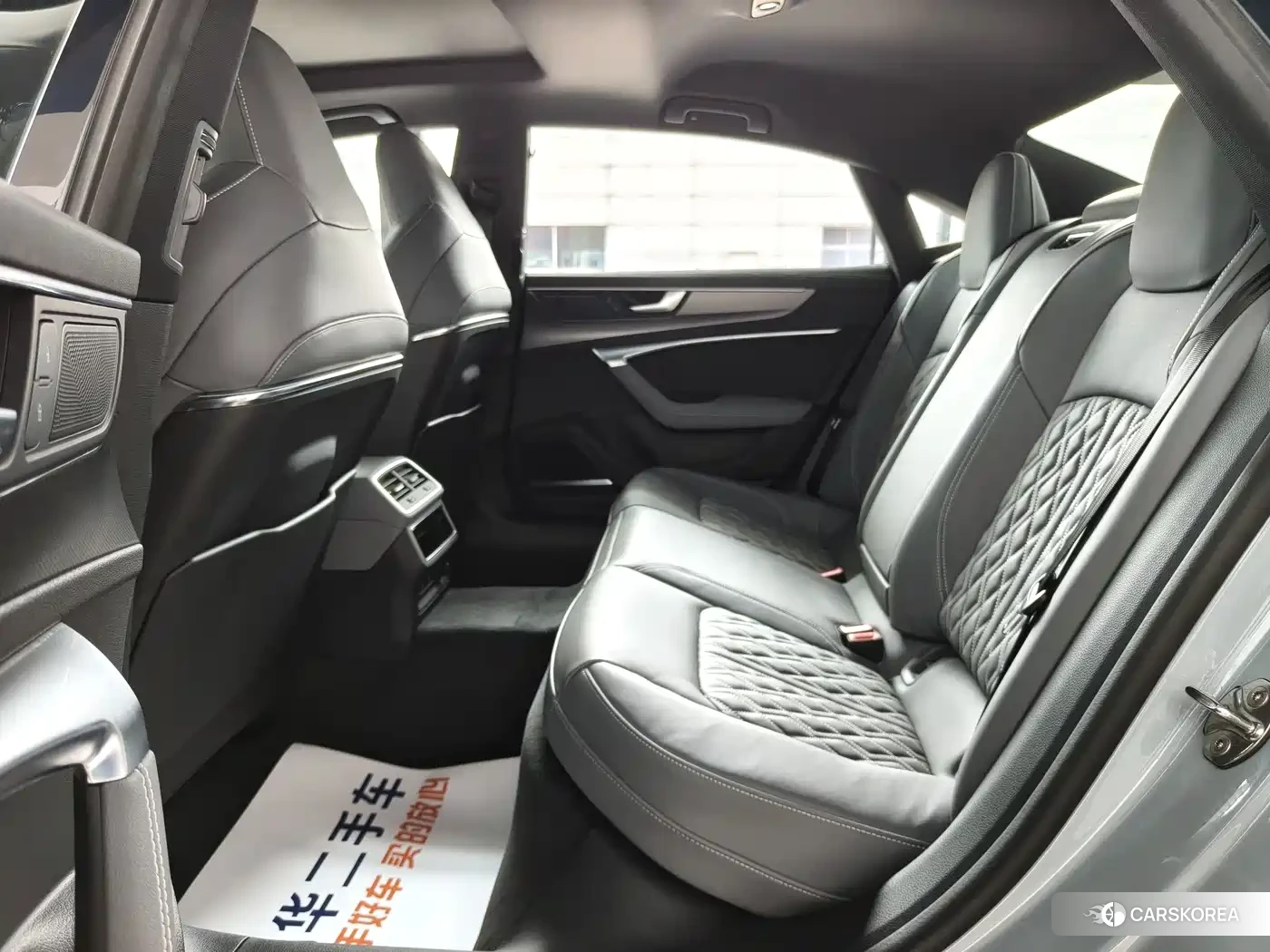 Audi A7L id 4601851 из Китая 10