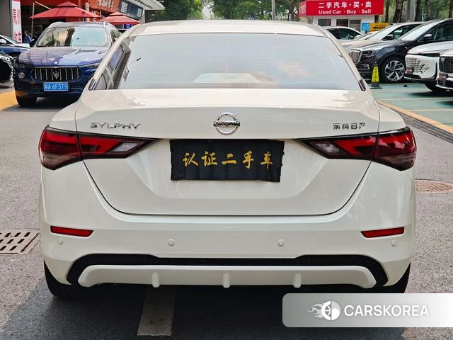 Nissan Xuan Yi id 4025829 из Китая 21