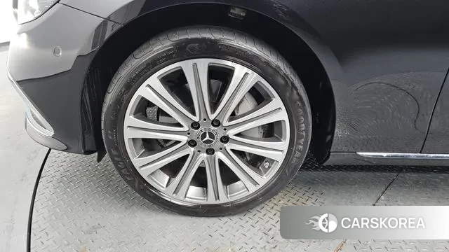 Mercedes-Benz E-Class W213 id 3591023 из Кореи 14