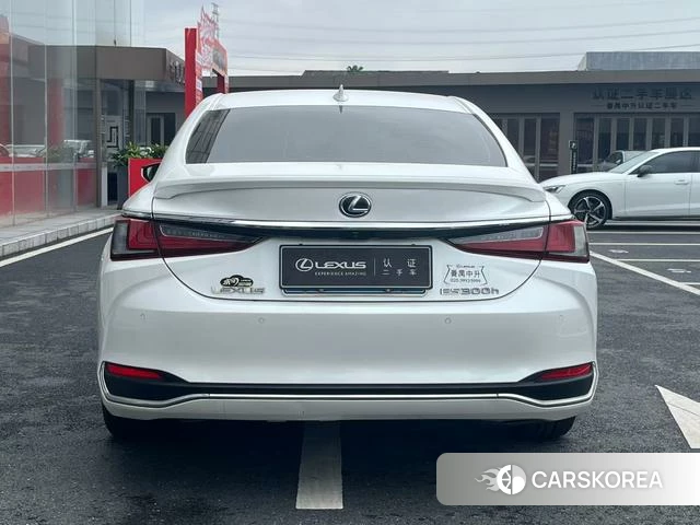 Lexus ES 2021 Белый из Китая, фото 4