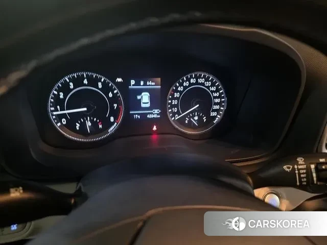 Hyundai Venue 2021 Белый из Кореи, фото 4