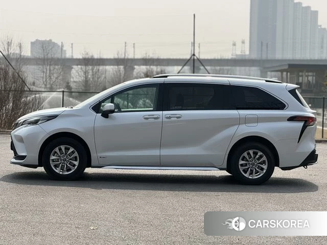 Toyota Grevia 2024 Белый из Китая, фото 5
