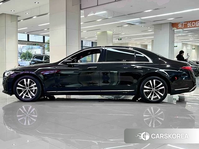 Mercedes-Benz S-class 2023 Черный из Китая, фото 4